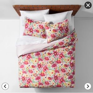 Target Opalhouse reversible duvet cover and shams